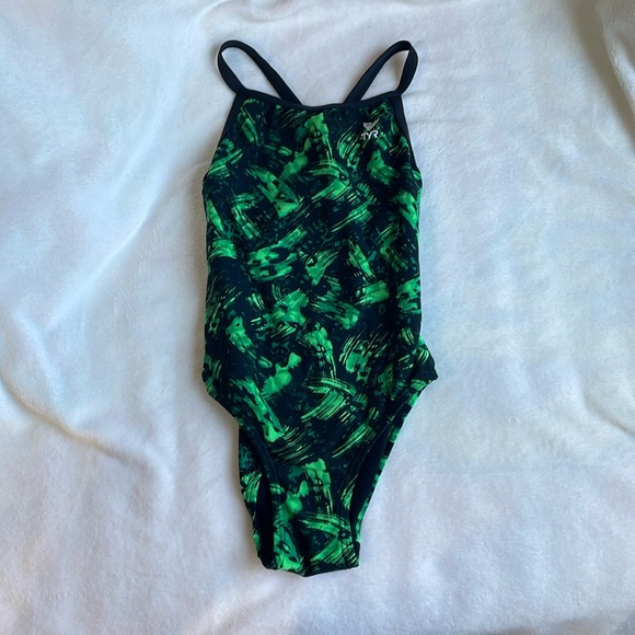 tyr competitive suit size 26 - Picture 1 of 2